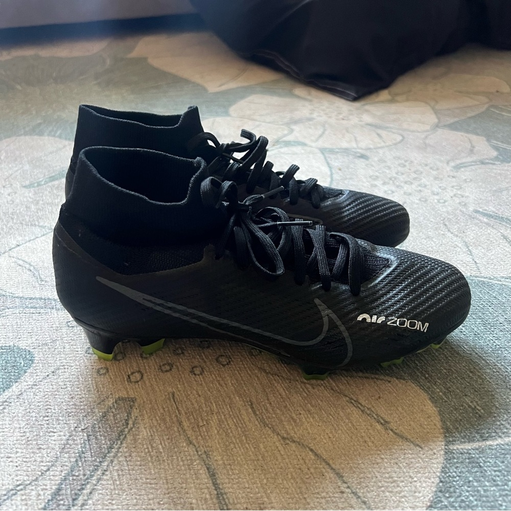 NIKE MERCURIAL ZOOM VAPOR 15 PRO FG SOCCER CLEATS